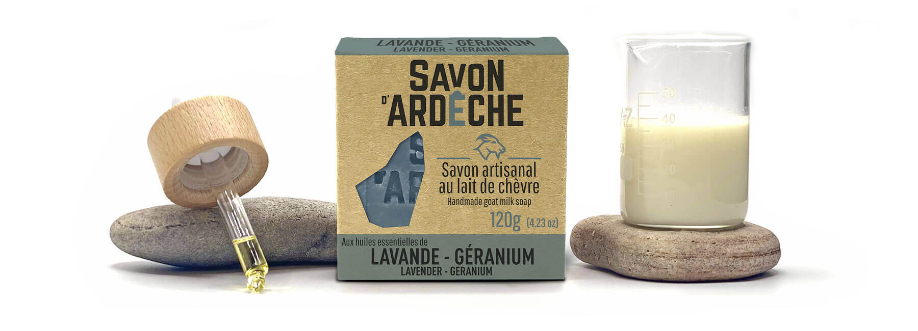 Le Savon d'Ardèche composé de lait de chèvre et d'huiles essentielles de Lavande